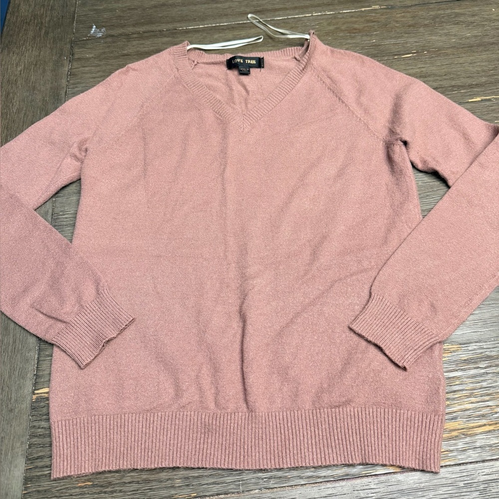 Love tree Medium Women Peach Light Weight Spring Vneck Long Sleeve Sweater